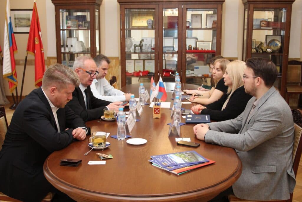 Гостовање Председника Руске Странке Лењинградској Привредној комори 25.05.2025